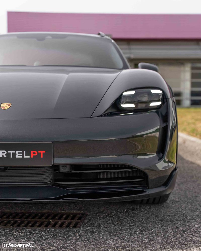 Porsche Taycan Cross Turismo 4S - 5