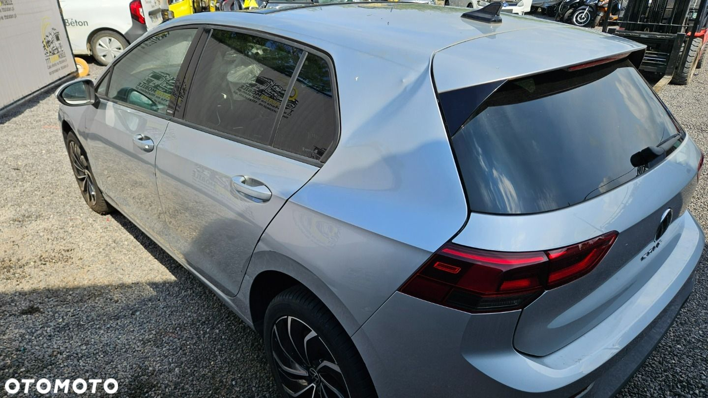 Volkswagen Golf - 14
