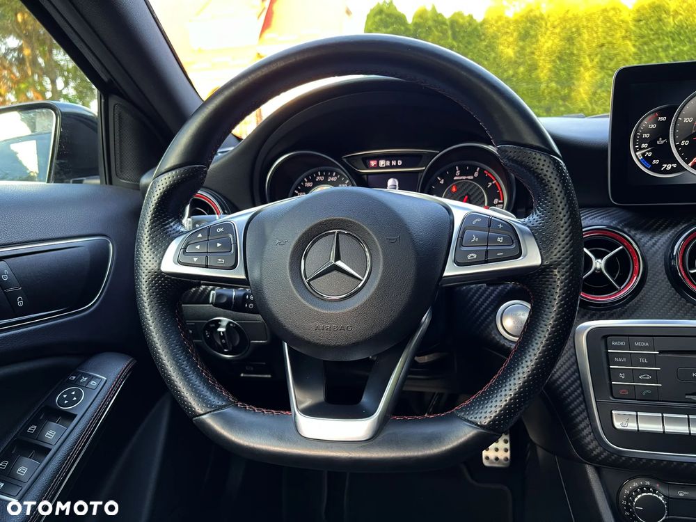 Mercedes-Benz Klasa A AMG 45 4Matic AMG Speedshift 7G-DCT - 30