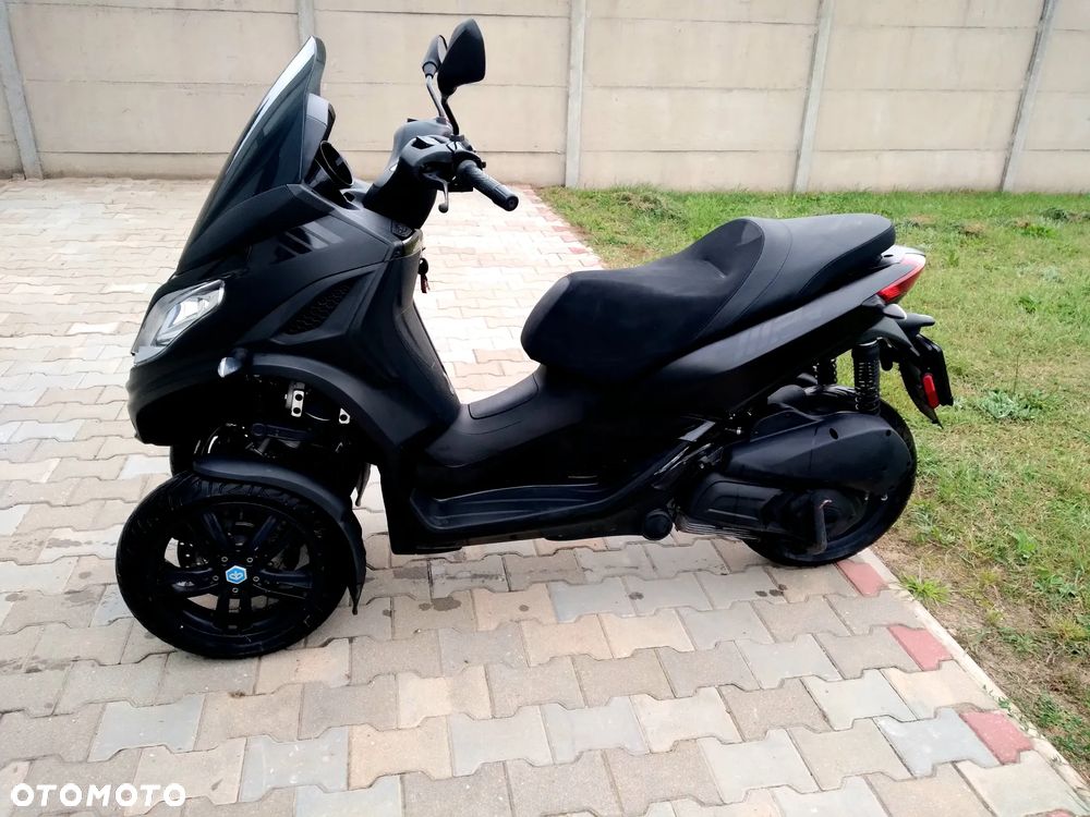 Piaggio MP-3 - 7
