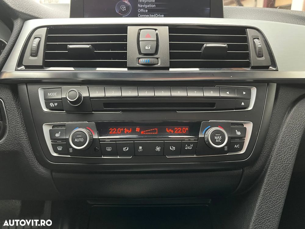 BMW Seria 3 328i xDrive Aut. Sport Line - 5