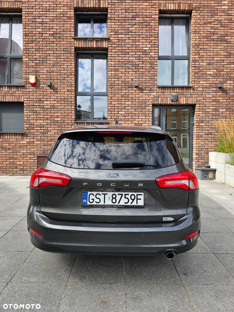 Ford Focus 1.0 EcoBoost Start-Stopp-System ST-LINE DESIGN - 17
