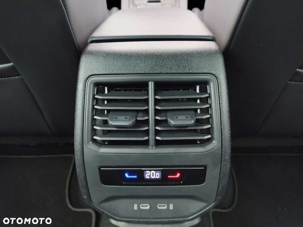 Cupra Leon 2.0 TSI DSG - 39