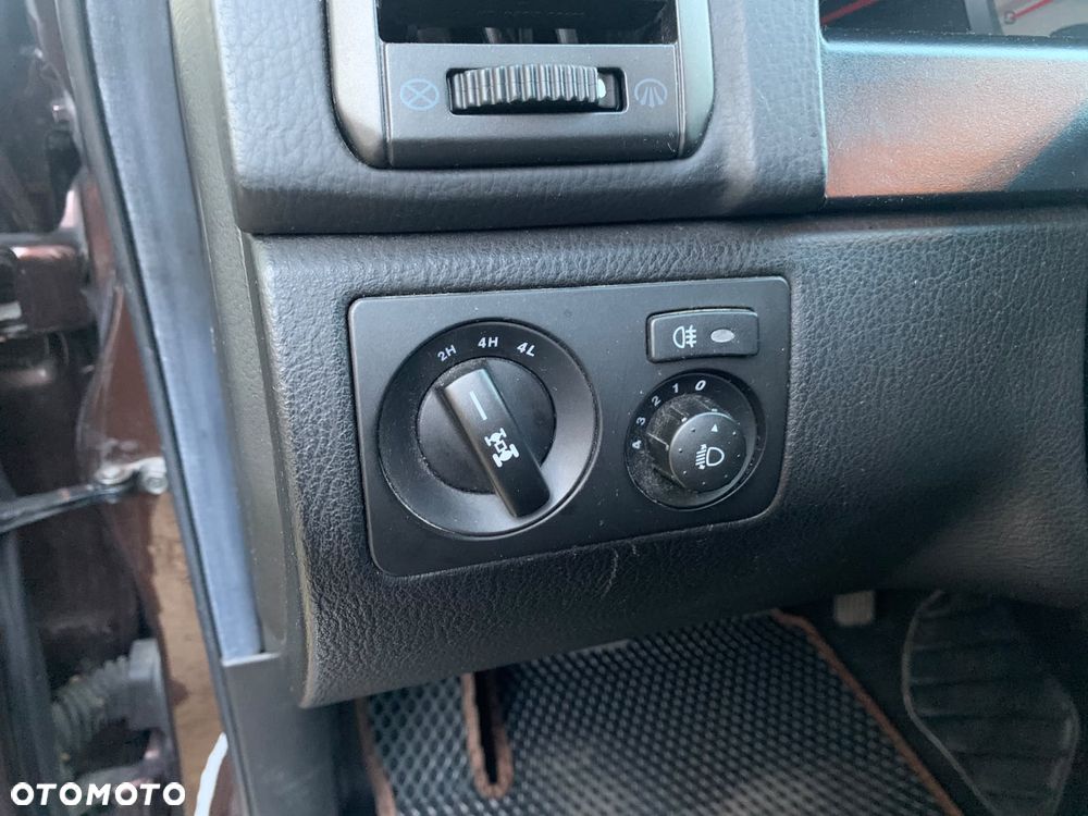 SsangYong/KGM Rexton - 17