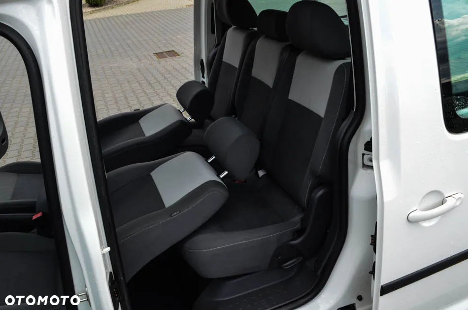 Volkswagen Caddy Maxi 1.6 TDI Comfortline DSG - 27