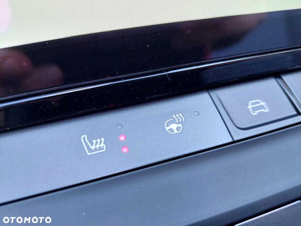 Opel Astra 1.2 T Business Edition S&S - 27