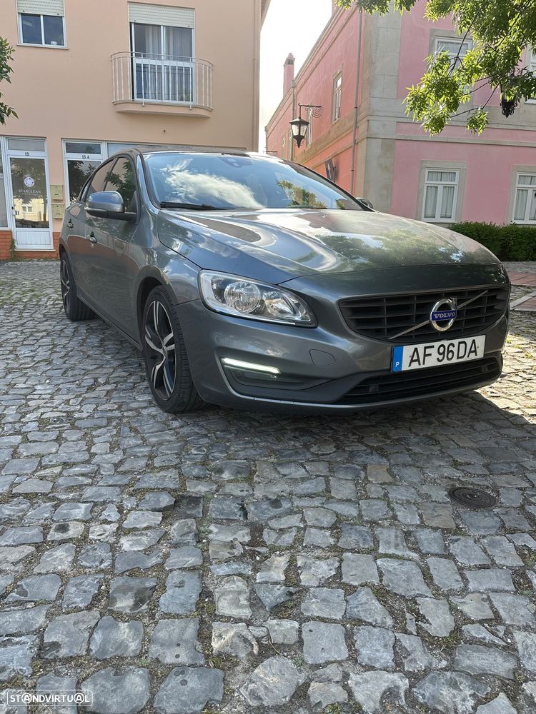 Volvo S60 D4 Momentum - 4