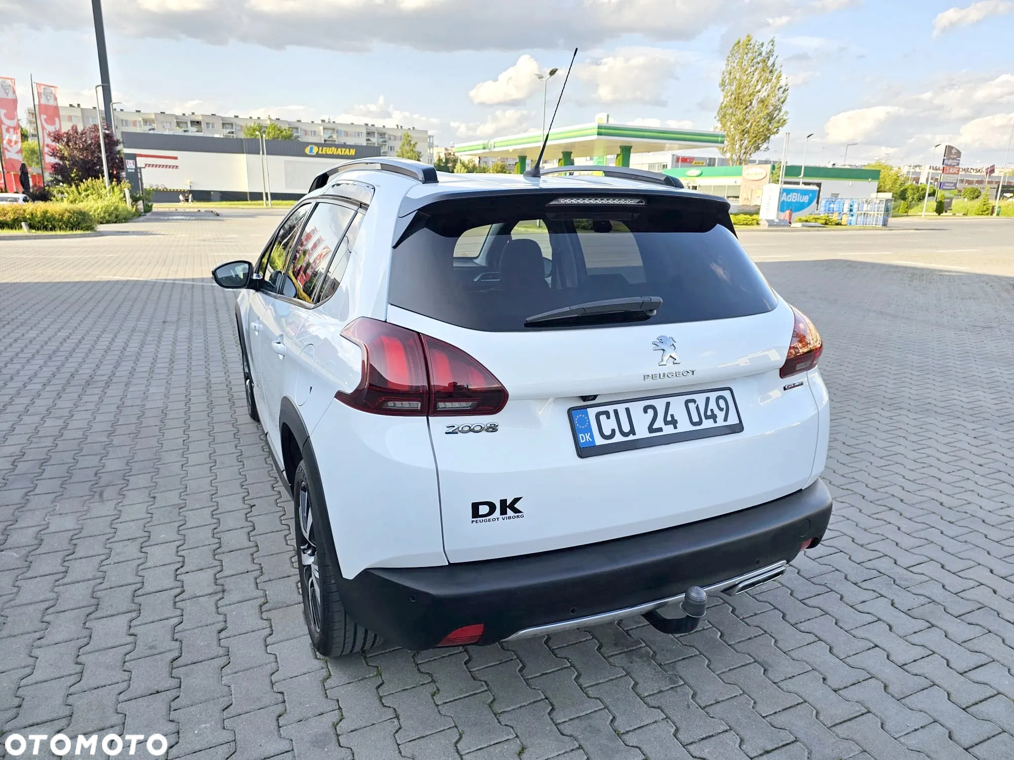 Peugeot 2008 BlueHDi FAP 120 STOP & START GT-Line Edition - 16