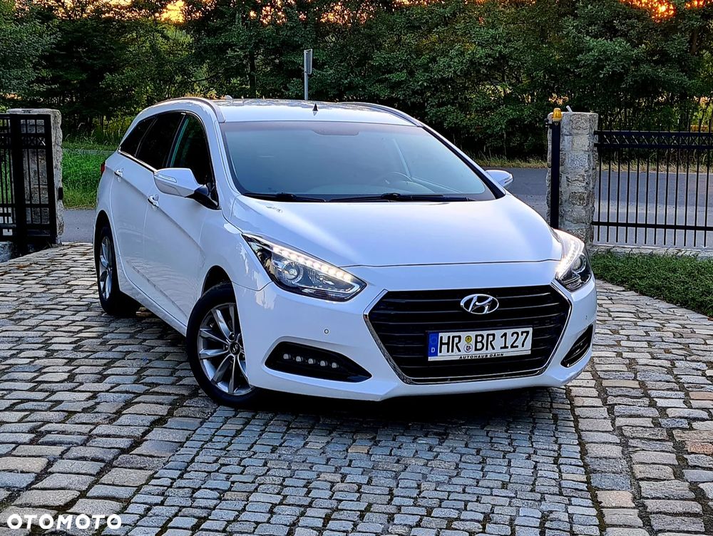 Hyundai i40 1.7 CRDi Premium DCT - 3