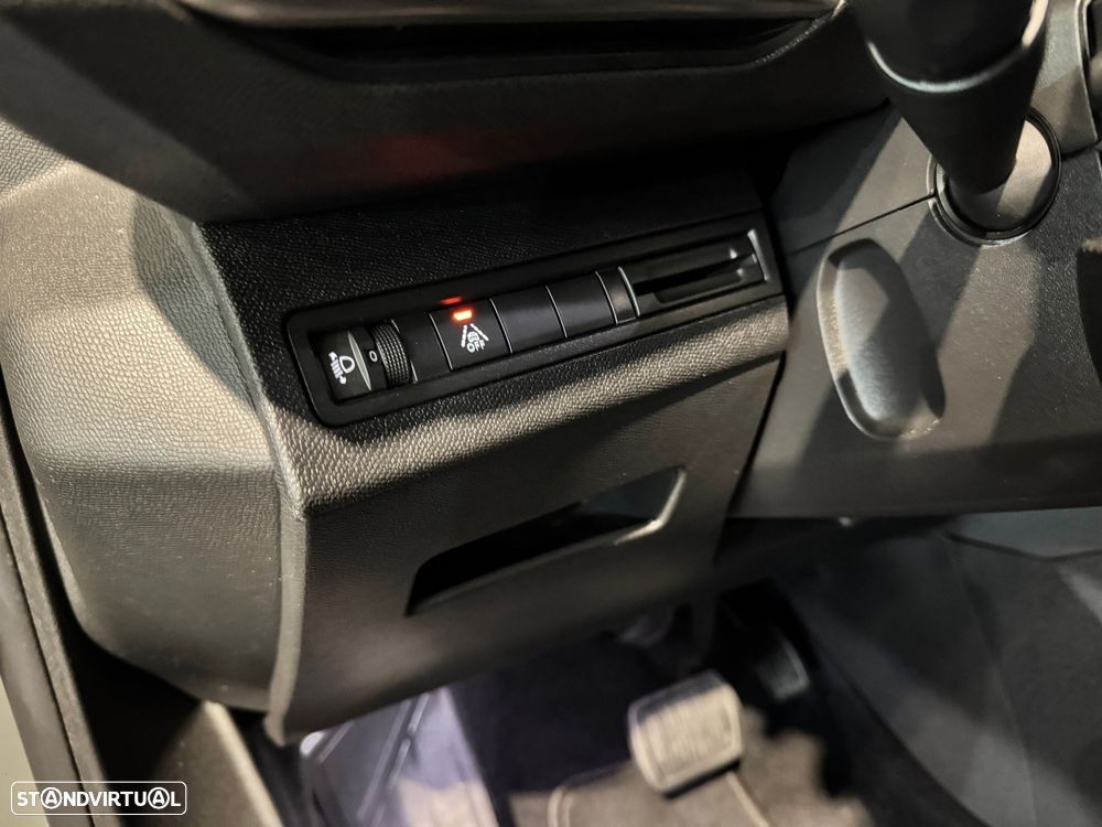 Peugeot 3008 1.5 BlueHDi Allure Pack EAT8 - 22