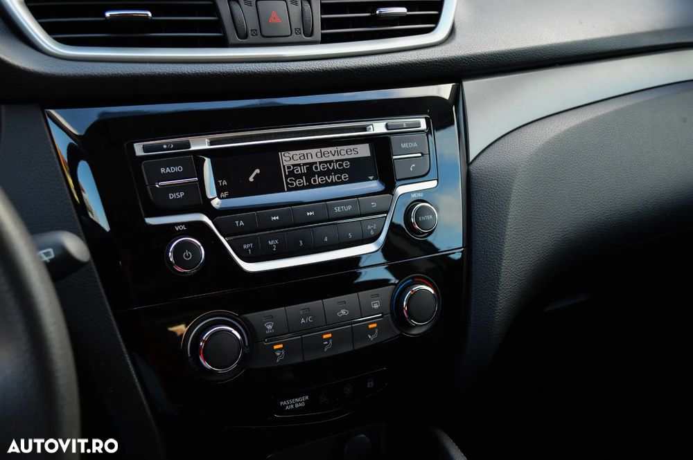 Nissan Qashqai 1.5 DCI N-Connecta - 18