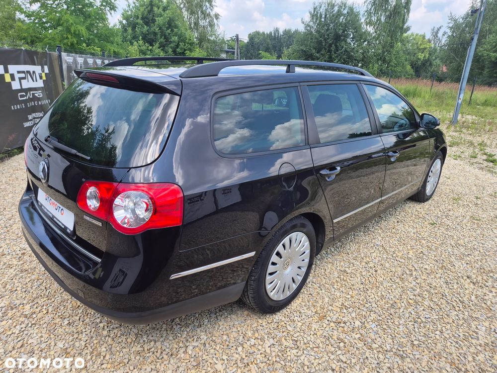 Volkswagen Passat - 19