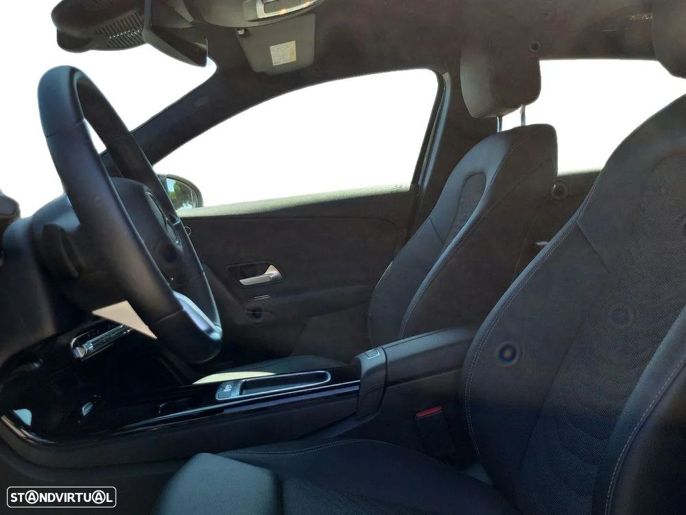 Mercedes-Benz A 200 Standard - 13