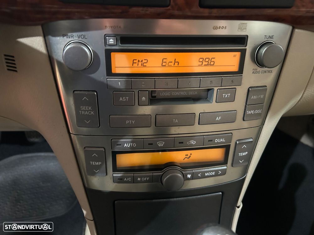 Toyota Avensis SD 2.0 D-4D Sol S/GPS - 23