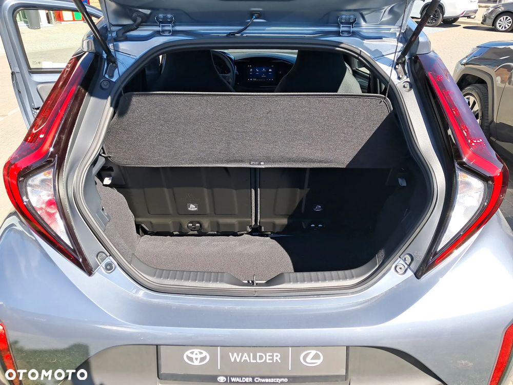 Toyota Aygo X Hybrid 1.5 Comfort e-CVT - 9