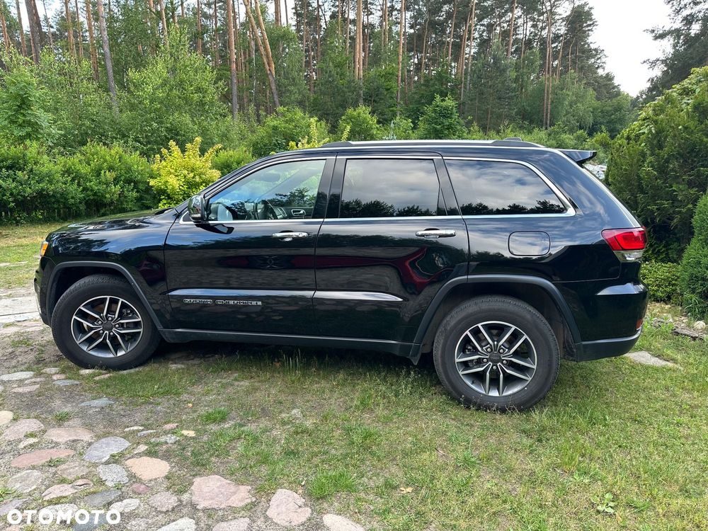Jeep Grand Cherokee - 37