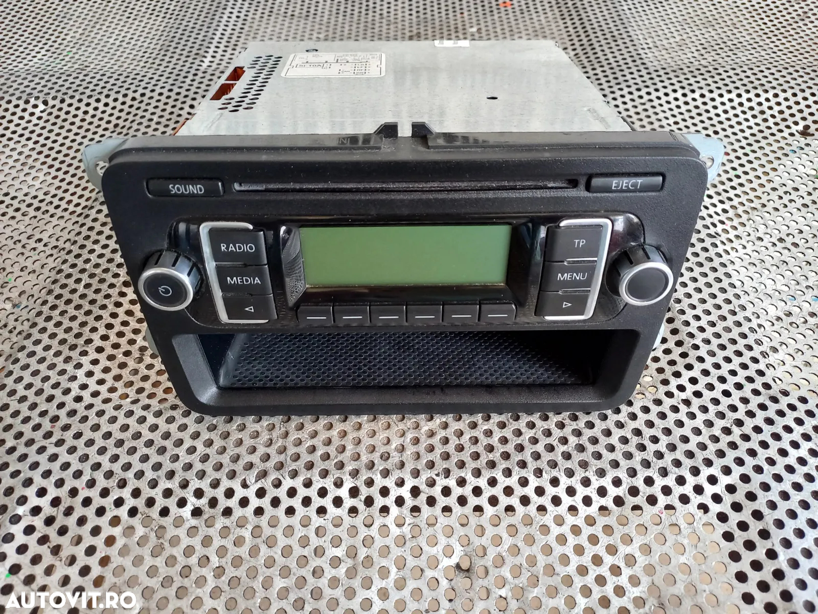 Radio Cd Vw Golf 6 Vl Touran Jetta Caddy Etc - Dezmembrez Arad - 4