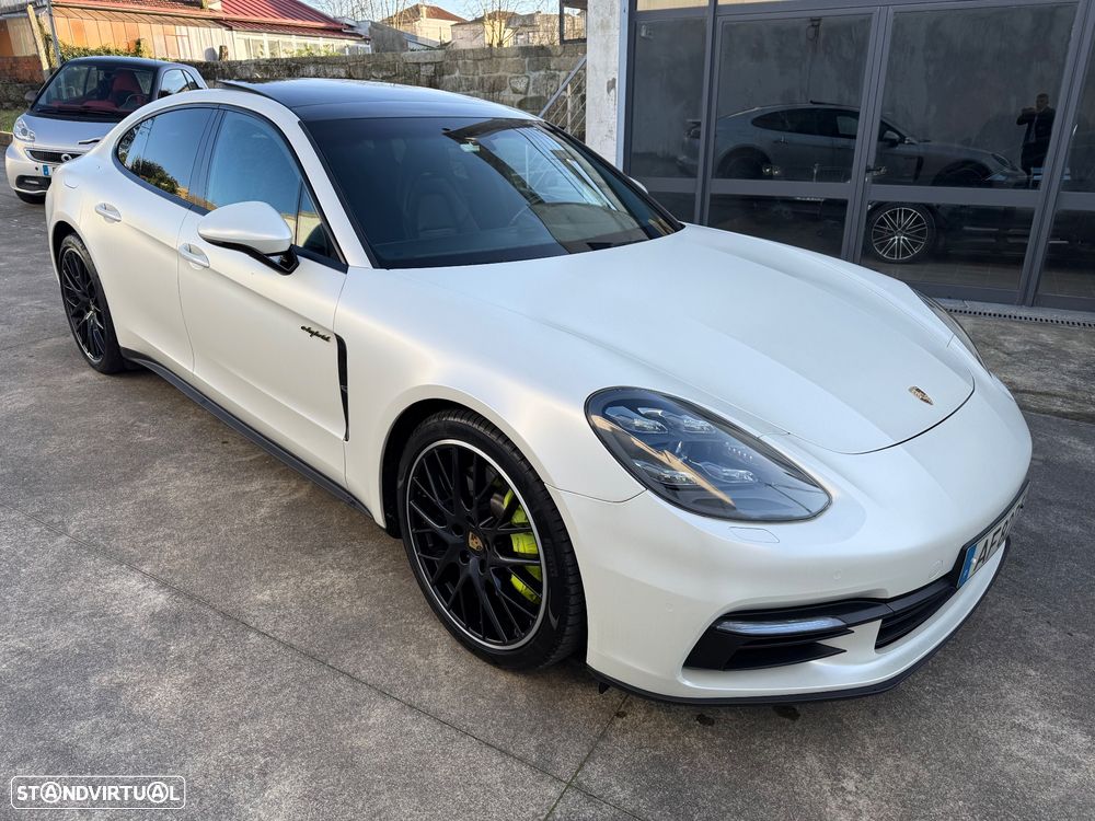 Porsche Panamera - 5