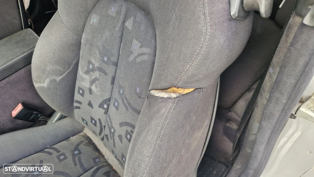 Mercedes-Benz CLK 200 Elegance - 13