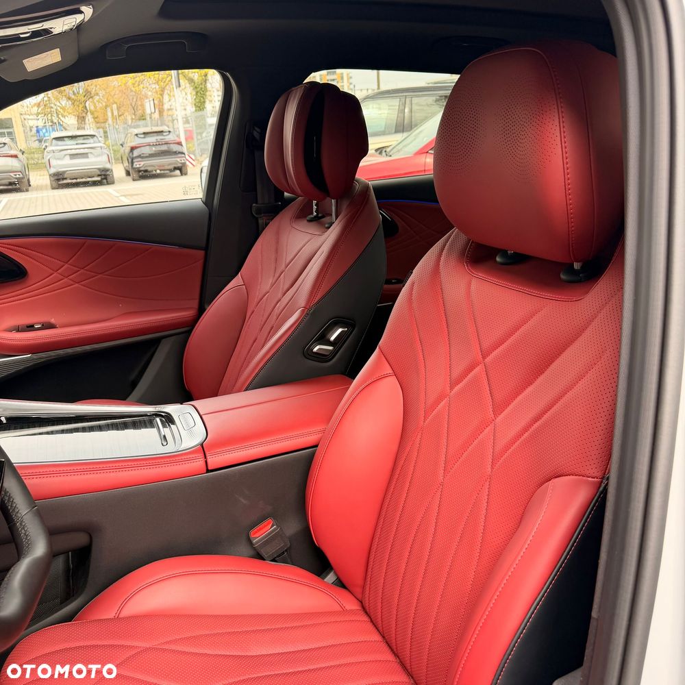 Omoda 9 1.5 Super Hybrid Exclusive AWD - 12