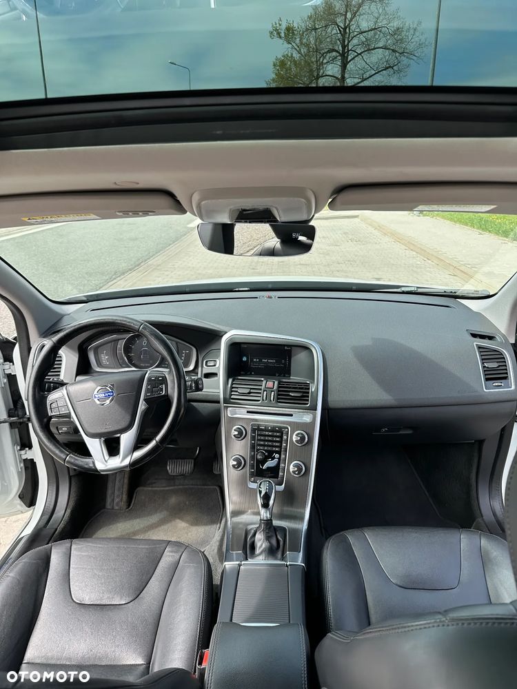 Volvo XC 60 T5 Geartronic Momentum - 17