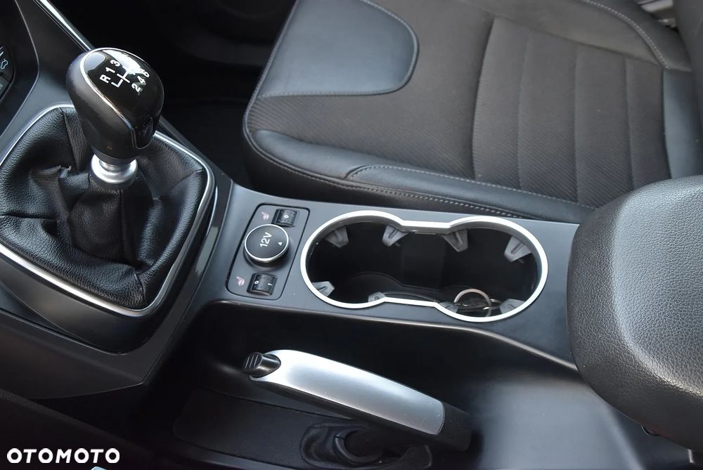 Ford Kuga - 38
