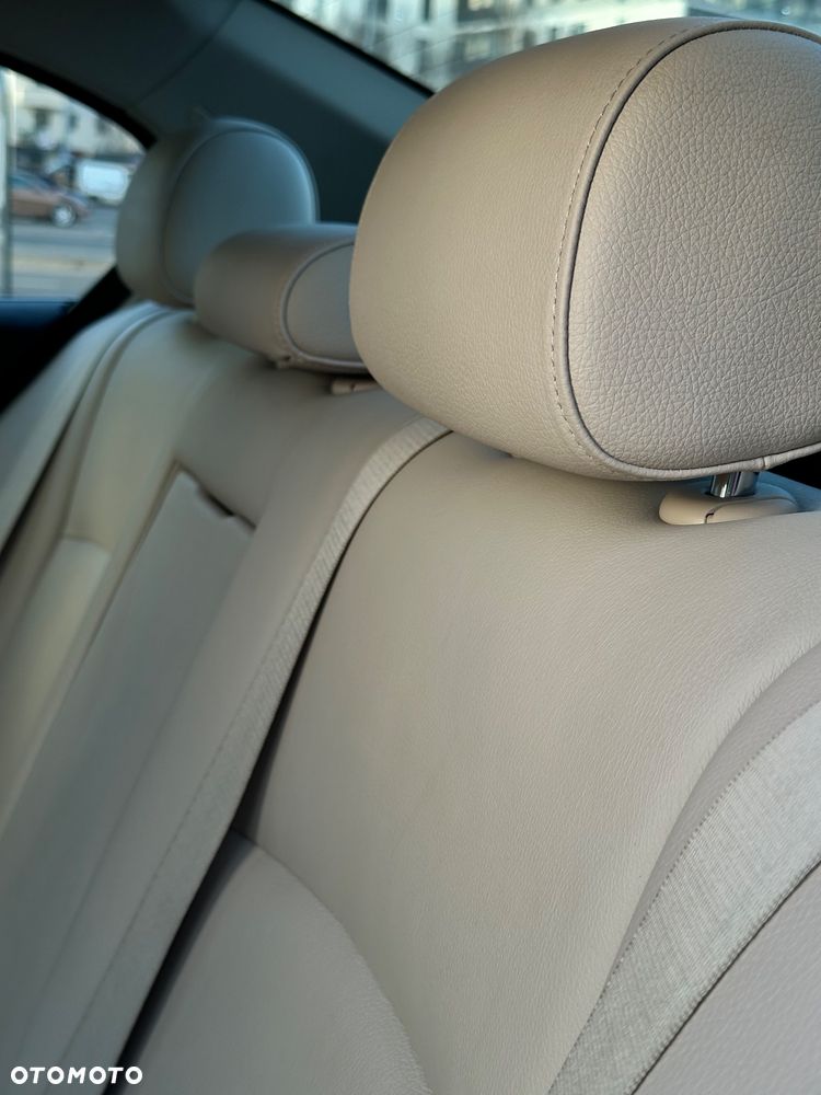 BMW Seria 5 528i xDrive Sport-Aut - 30