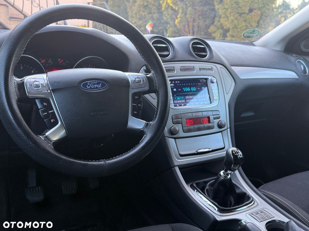 Ford Mondeo 2.0 TDCi Titanium S - 32