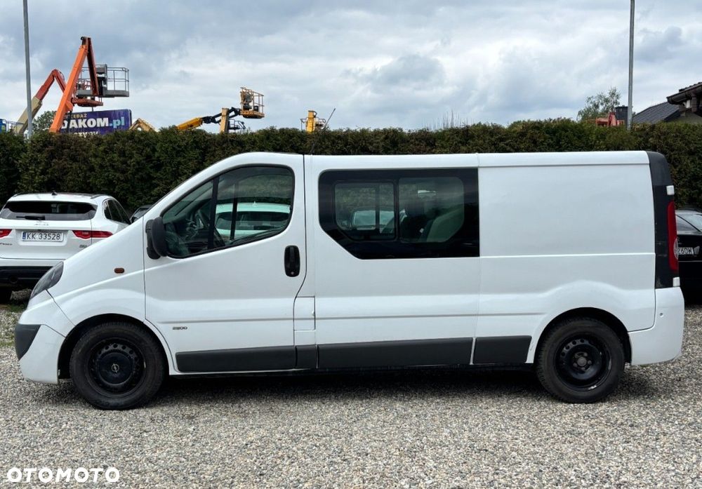 Opel Vivaro - 3