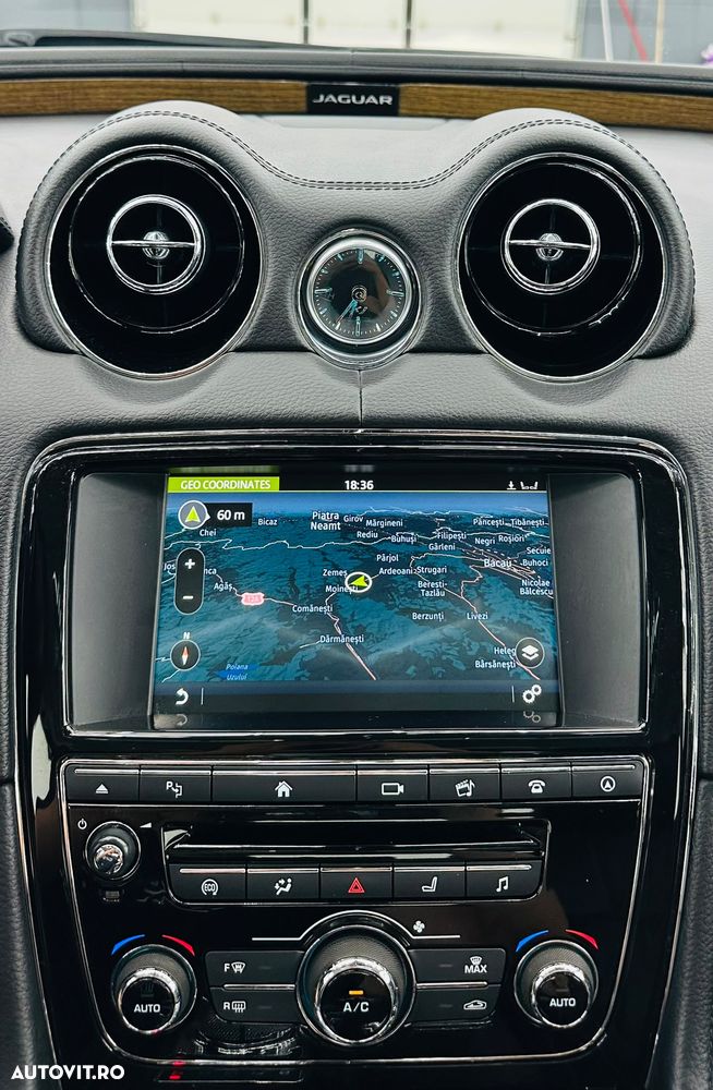 Jaguar XJ 30d Premium Luxury - 29