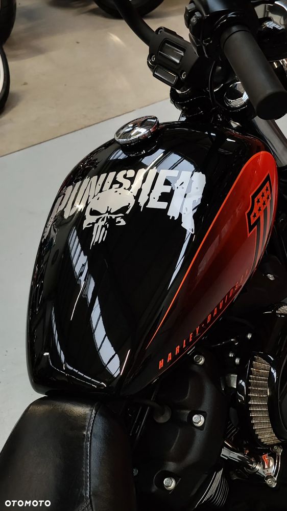 Harley-Davidson Softail Street Bob - 9