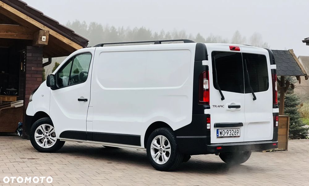 Renault Trafic - 23
