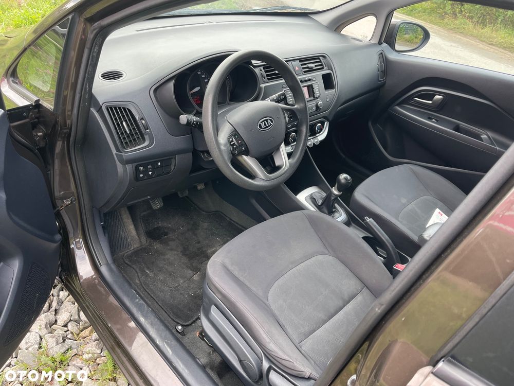 Kia Rio 1.2 Attract - 9