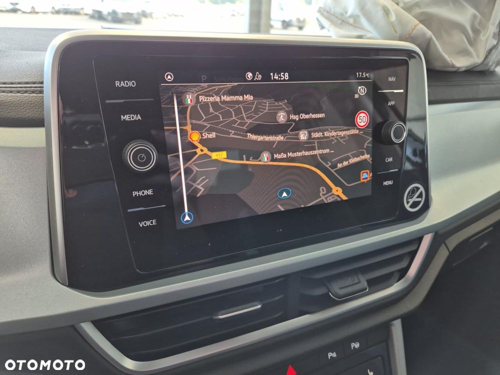 Volkswagen T-Roc - 14