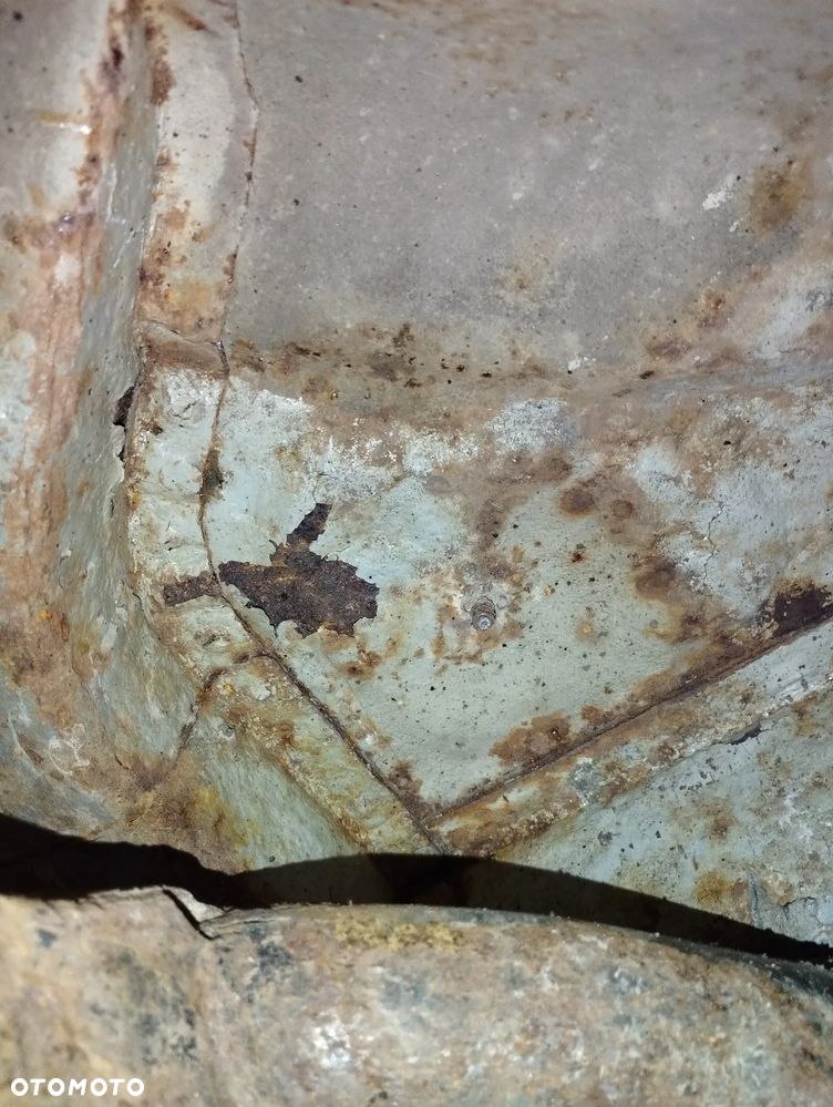 Volkswagen Jetta 1.6 Trendline - 33