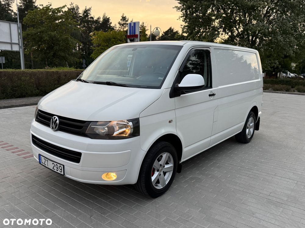 Volkswagen Transporter - 22