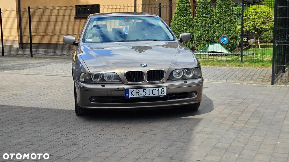 BMW Seria 5 - 38