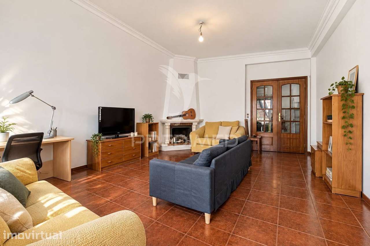 Apartamento T3 com garagem, sótão duas varandas - Grande imagem: 4/15