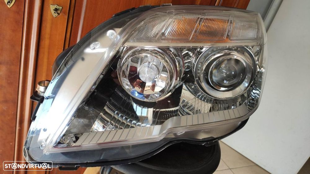 farol esquerdo bi-xenon Direcional w204 GLK - 2
