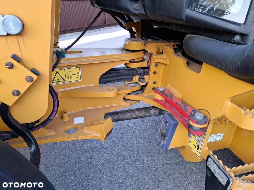 Caterpillar CAT 908 M - 20