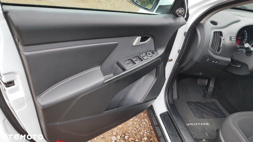 Kia Sportage 2.0 CVVT 2WD Automatik Vision - 21