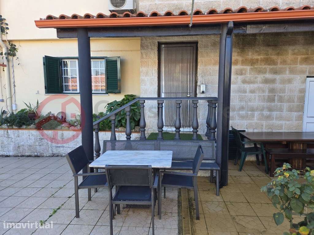 Moradia ou Hostel de Alojamento Local, na Charneca da Caparica - Grande imagem: 2/39
