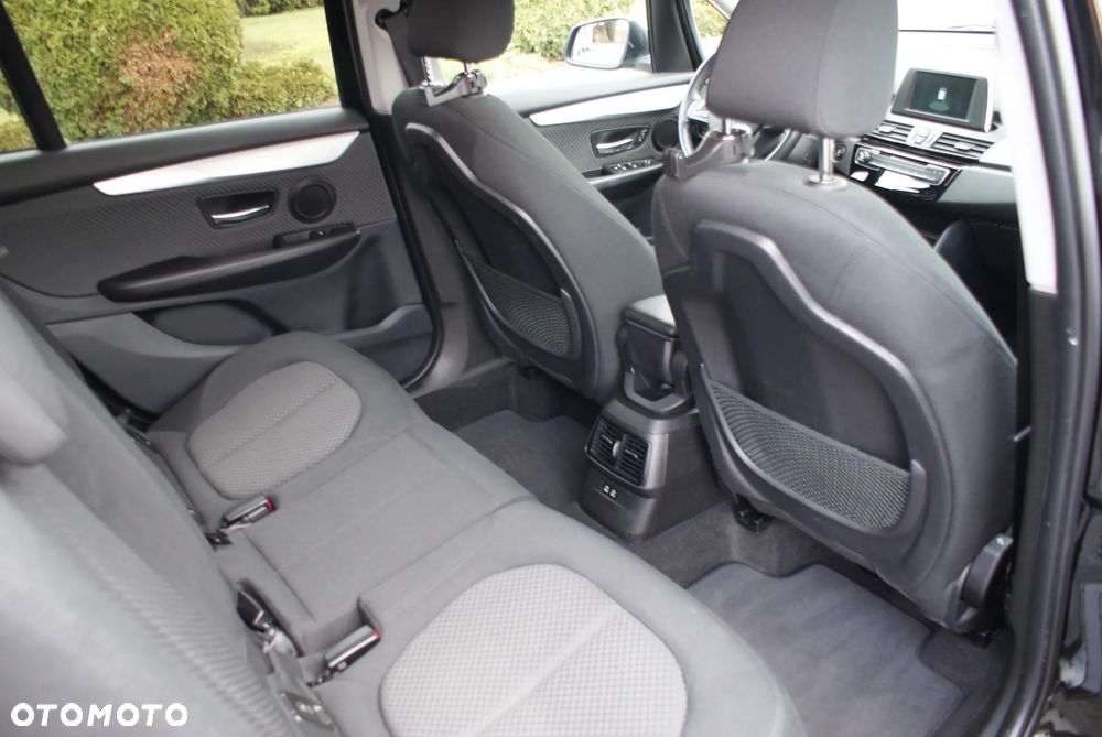 BMW Seria 2 218i Advantage - 17