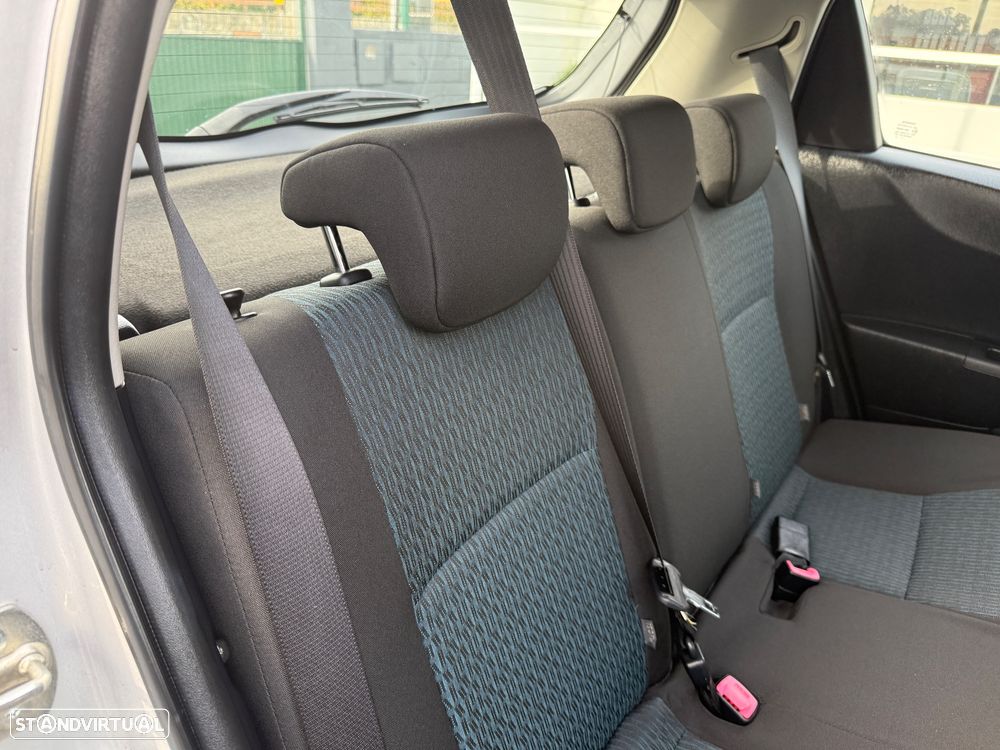 Toyota Yaris 1.0 VVT-i ACtive+AC - 18