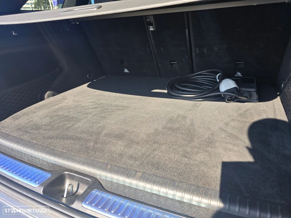 Mercedes-Benz GLC 300 de 4Matic 9G-TRONIC AMG Line Plus - 57