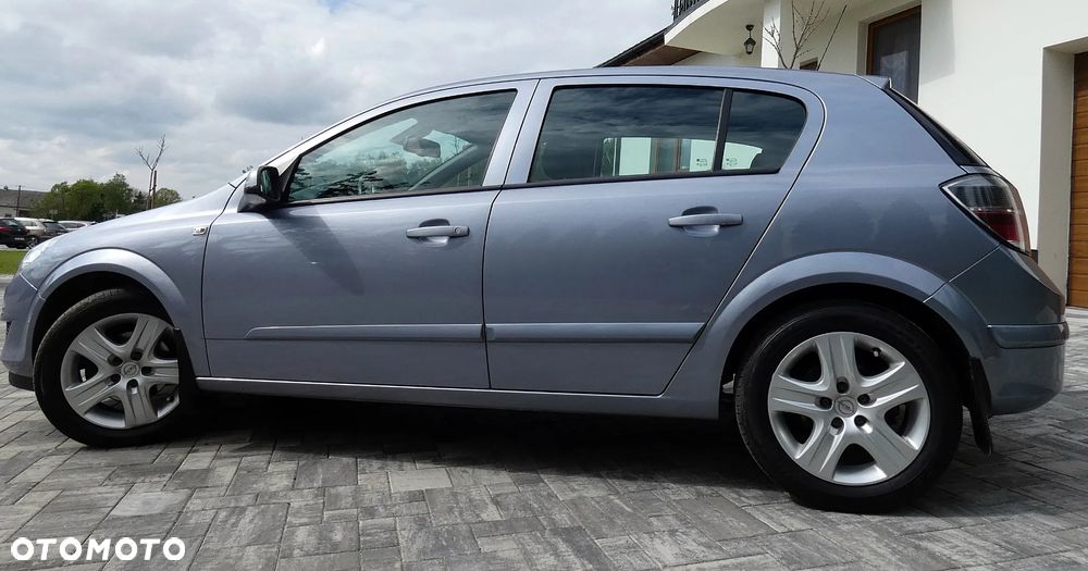 Opel Astra 1.4 Sport - 29