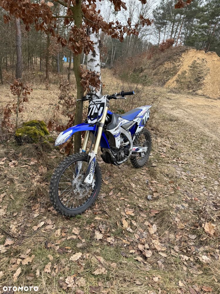 Yamaha YZF - 3