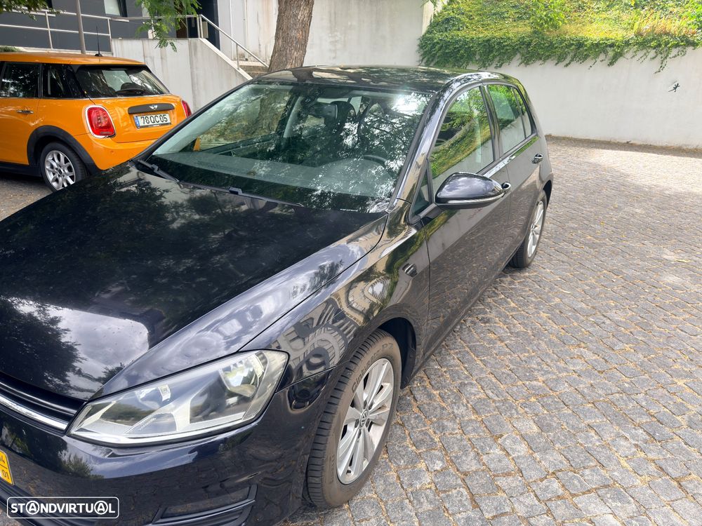 VW Golf 1.6 TDi BlueMotion Comfortline - 4