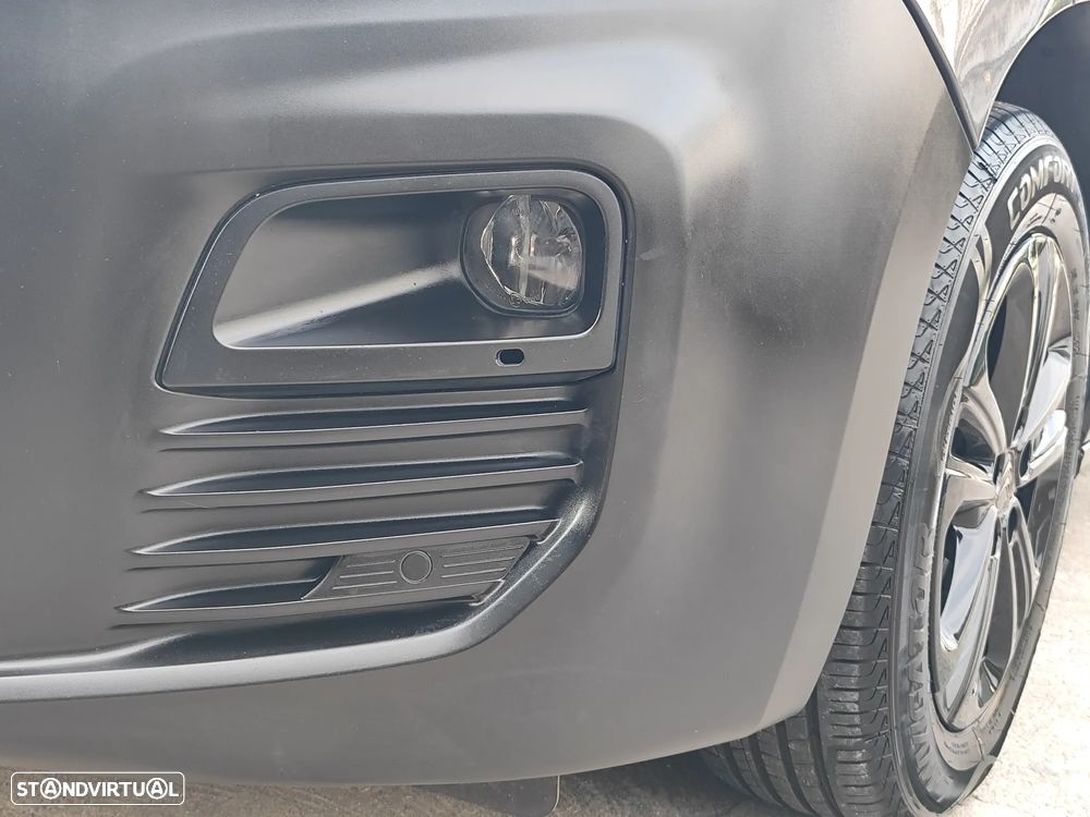 Citroën Berlingo 3 lug Automática 130 CV full extras - 4