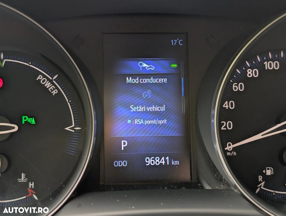 Toyota C-HR Lounge - 38